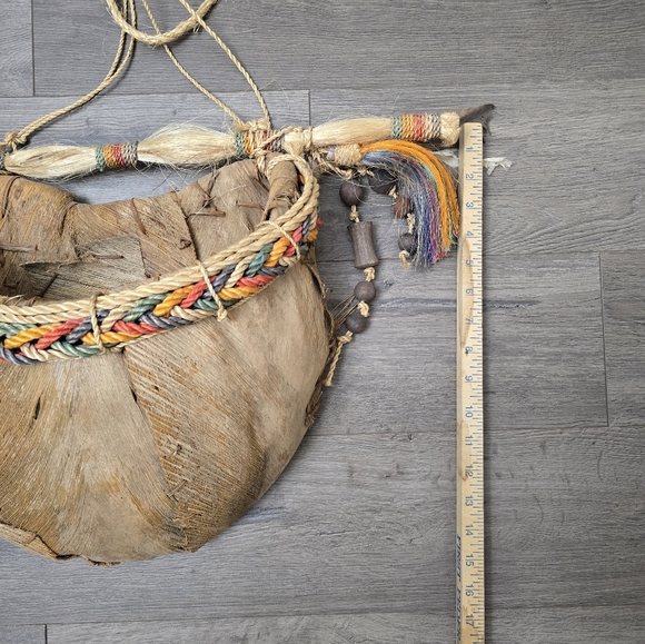 Native American Handmade Primitive Natural Palm Husk Leaf Fiber Wall Basket